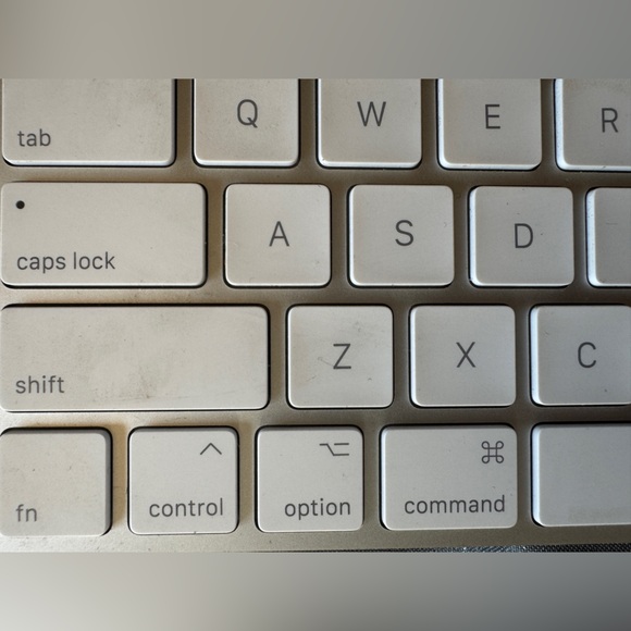 Used APPLE Magic Keyboard 2 - Picture 5 of 5
